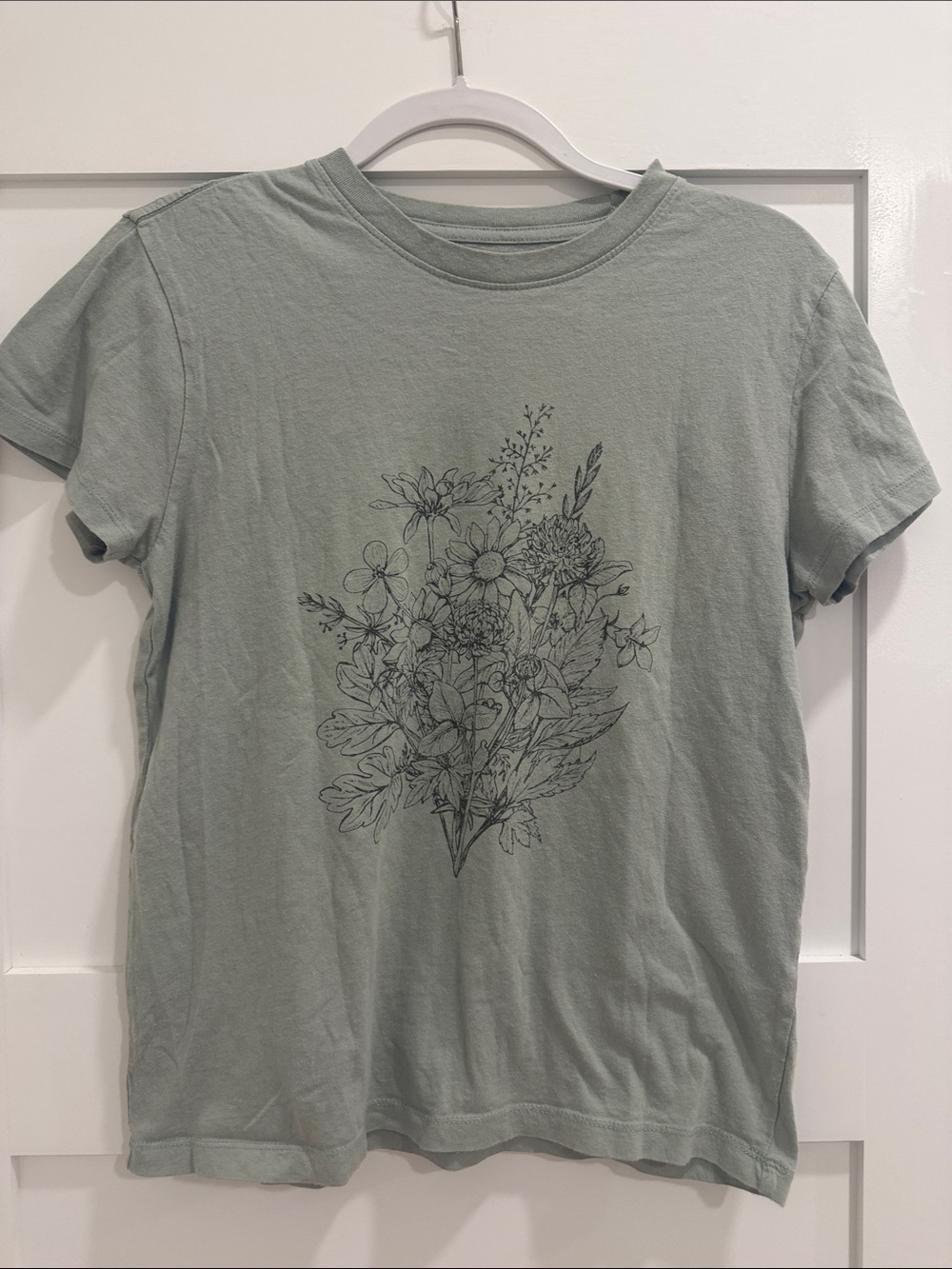 Women's Sage Green Floral Sketch Short Sleeve Tee